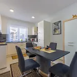 House Gracijela 度假居 *