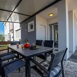 House Gracijela 度假居 法扎纳