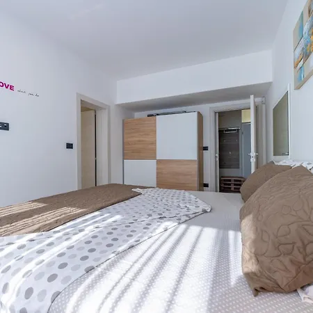 House Gracijela בית נופש