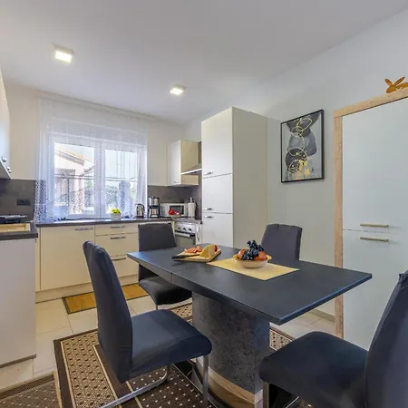 House Gracijela בית נופש *